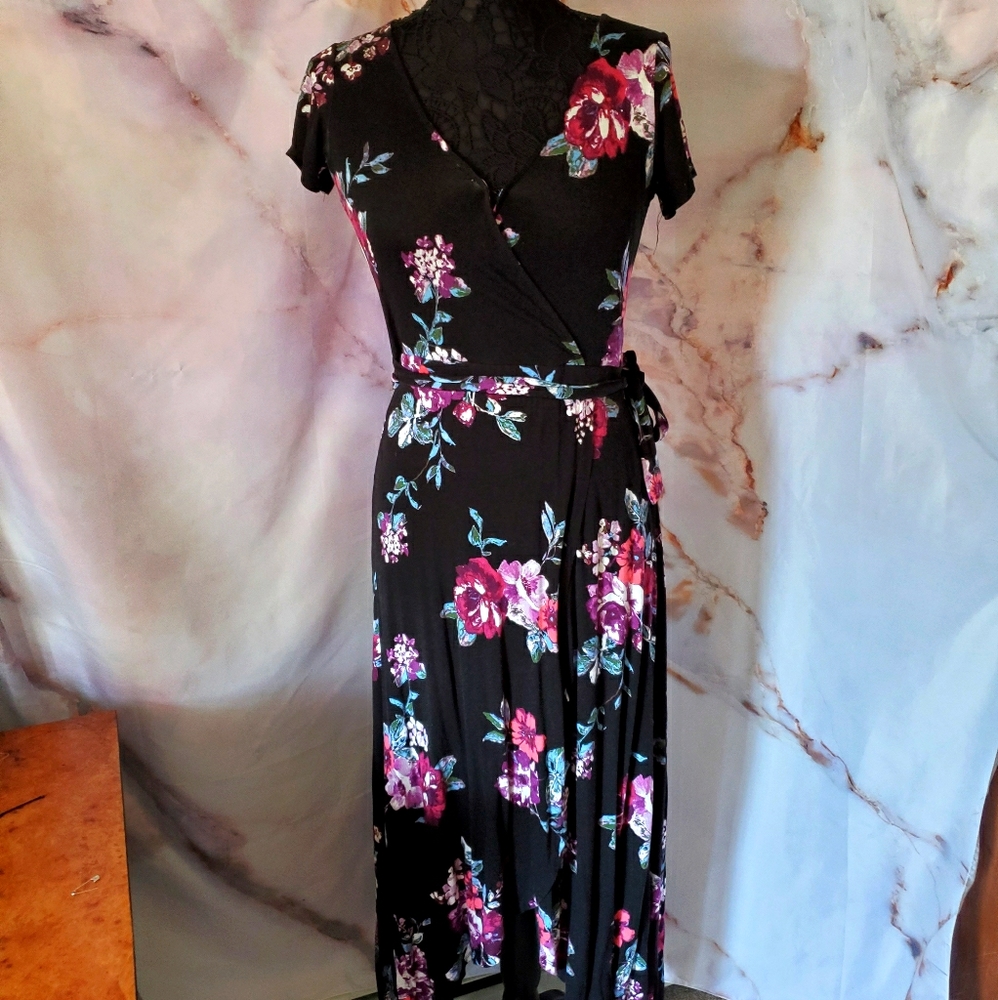 About A Girl Floral Wrap Maxi Dress‎